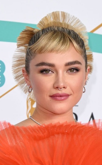 Florence Pugh - Unique Short Hairstyle (2023) - [Hairstylist: Peter Lux] - 20230219
