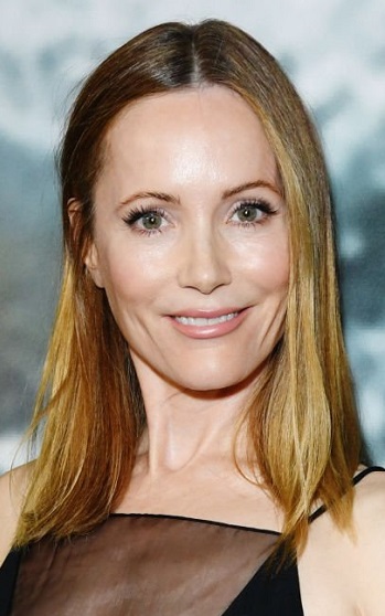 Leslie Mann - Shoulder Length Straight Hairstyle (2023) - [Hairstylist: Marcus Francis] - 20230202