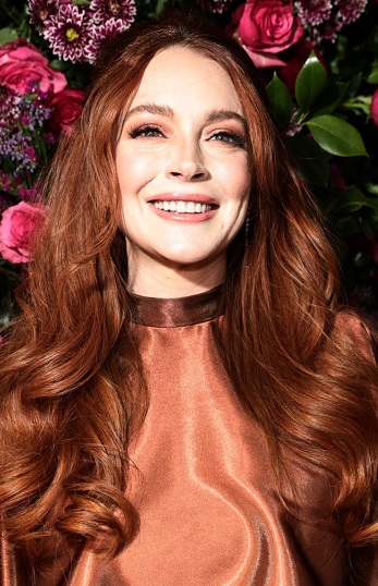 Lindsay Lohan - Long Curled Hairstyle (2023) - [Hairstylist: Danielle Priano] - 20230209