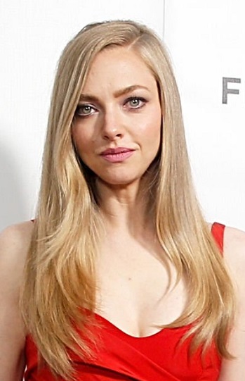 Amanda Seyfried - Long Curled Hairstyle (2022) - [Hairstylist: Renato Campora] - 20220611
