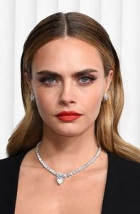 Cara Delevingne - Long Curled Hairstyle (2023) - [Hairstylist: Danielle Priano] - 20230226