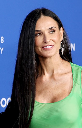 Demi Moore - Long Straight Hairstyle (2023) - [Hairstylist: Renato Campora] - 20230321