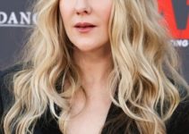 Lily Rabe – Long Undone Curls Hairstyle (2023) – Amazon Studios’ “Air” World Premiere