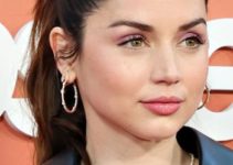 Ana De Armas – Playful High Pony (2023) – “Ghosted” New York Premiere