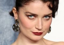 Eve Hewson – Stunning Half Up Half Down Hairstyle (2023) – Vanity Fair Oscar Party