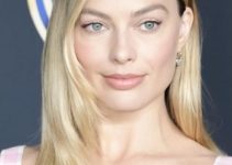 Margot Robbie – Face Framing Layered Hairstyle (2023) – Warner Bros. Pictures Studio “Barbie” Promotion