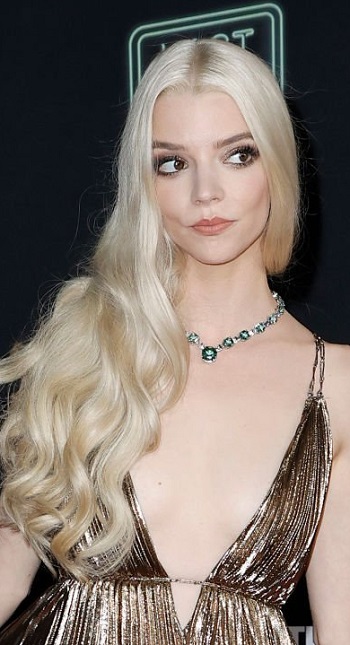 Anya Taylor Joy - Long Curled Hairstyle - [Hairstylist: Gregory Russell] - 20211025