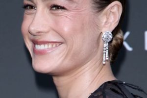 Brie Larson – Sleek Simple Updo (2023) – Kering and Cannes Film Festival Official Dinner