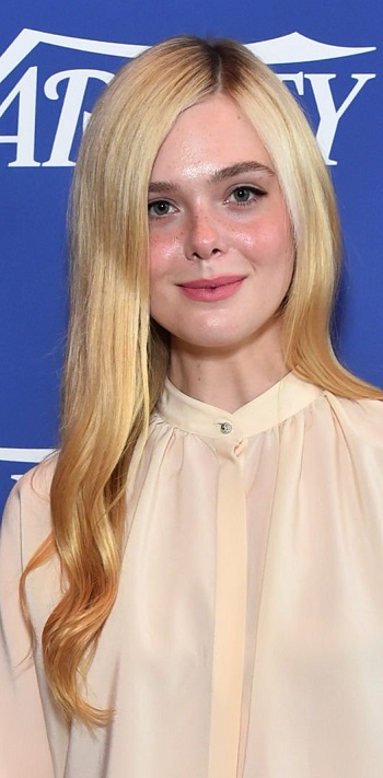Elle Fanning - Long Curled Hairstyle (2023) - 20230607