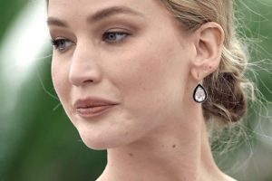 Jennifer Lawrence – Quaint Updo (2023) – 76th Annual Cannes Film Festival