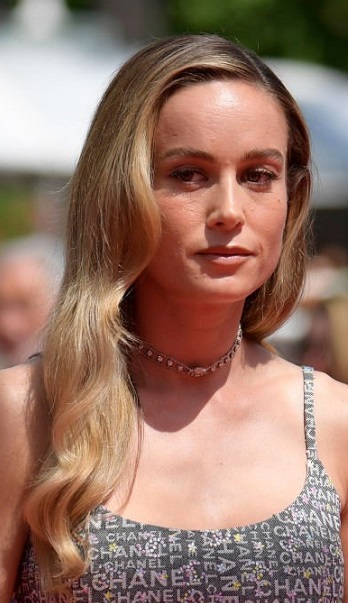Brie Larson - Long Wavy Hairstyle (2023) - [Hairstylist: Bryce Scarlett] - 20230525