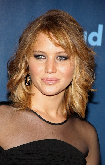 Jennifer Lawrence - Medium Layered Hairstyle - [Hairstylist: Mark Townsend] - 20130420