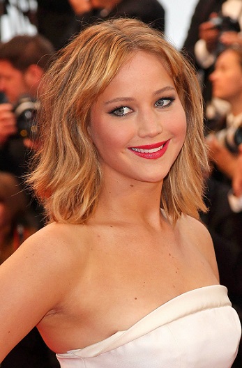 Jennifer Lawrence - Medium Beachy Hairstyle - [Hairstylist: Mark Townsend] - 20130518