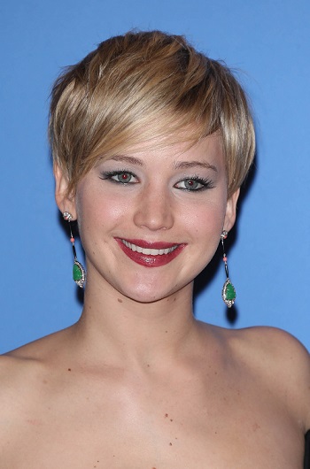 Jennifer Lawrence - Short Wispy Pixie Haircut - 20140112