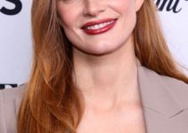 Jessica Chastain – Long Curled Hairstyle (2023) – 76th Annual Tony Awards Meet The Nominees Press Event
