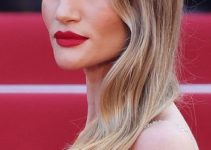 Rosie Huntington-Whiteley – Long Side Sweeping Hairstyle (2023) – 76th Annual Cannes Film Festival