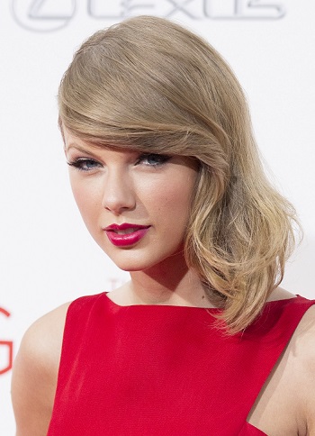Taylor Swift - Romantic Side Sweeping Hairstyle - 20140811