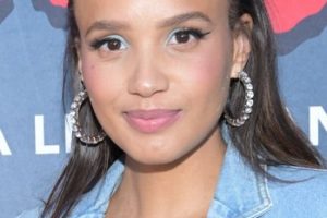 Ashley Nicole Williams – Long Pinned Back Hairstyle (2023) – “The Crusades” Premiere