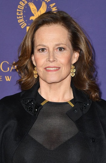 Sigourney Weaver - Shoulder Length Layered Hairstyle - 20181018