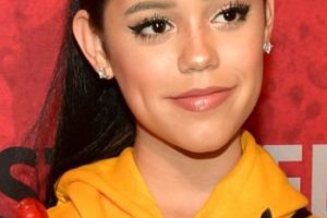 Jenna Ortega – Ultra Long High Ponytail – Just Jared’s 7th Annual Halloween Party