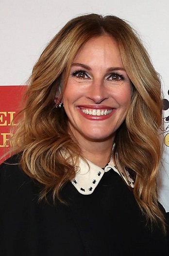 Julia Roberts - Bouncy Blowout - [Hairstylist: Serge Normant] - 20161021
