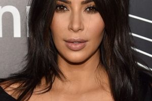 Kim Kardashian – Choppy Layered Hairstyle – 20th Annual Webby Awards