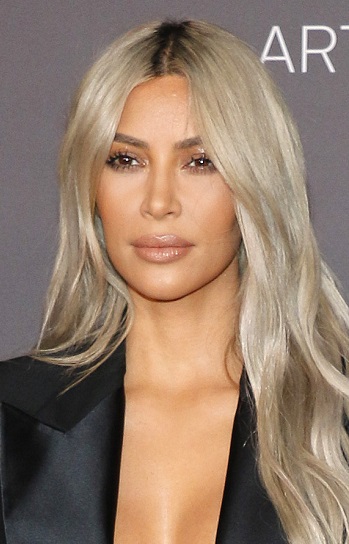 Kim Kardashian - Long Blonde Waves Hairstyle - 20171104