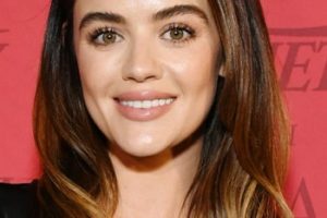 Lucy Hale – Long Curled Hairstyle/Highlights (2023) – Variety Makeup Artistry Dinner with Armani Beauty