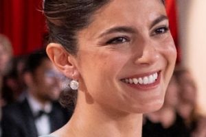 Monica Barbaro – Formal Updo (2023) – 95th Annual Academy Awards