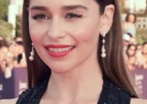 Emilia Clarke – Super Shiny Long Straight Hairstyle (2023) – 49th Deauville American Film Festival