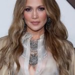 Jennifer Lopez - Undone Textured Curls Hairstyle (2023) - [Hairstylist: Irinel de León] - 20230908