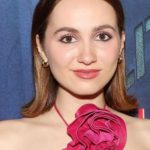 Maude Apatow - Shoulder Length Flip Hairstyle (2023) - 20230215