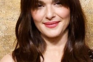 Rachel Weisz – Long Layered Hairstyle (2023) – Clooney Foundation for Justice’s 2023 Albie Awards