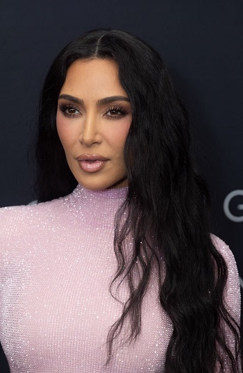 Kim Kardashian - Long Beachy Hairstyle (2023) - [Hairstylist: Chris Appleton] - 20230912