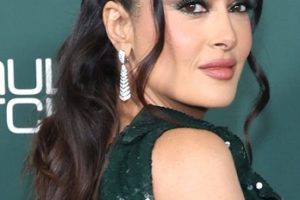 Salma Hayek – Pinned Back Curled Hairstyle – 2023 Baby2Baby Gala