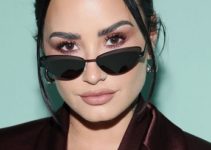 Demi Lovato – Simple Updo (2023) – Boss Spring 2024 Ready To Wear Runway Show