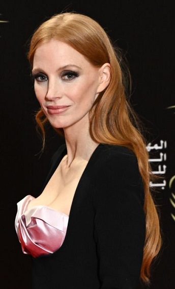 Jessica Chastain - Long Straight Hairstyle (2023) - [Hairstylist: Christian Wood] - 20231125