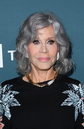 Jane Fonda - Medium Length Curled Hairstyle (2024) - 20240127