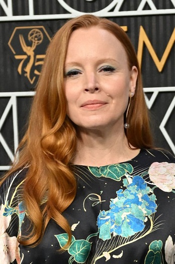 Lauren Ambrose - Long Curled Hairstyle (2024) - [Hairstylist: John D] - 20240115