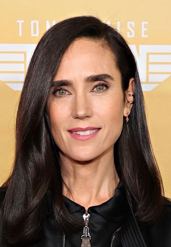Jennifer Connelly - Deep Side Part Straight Hairstyle - 20220523