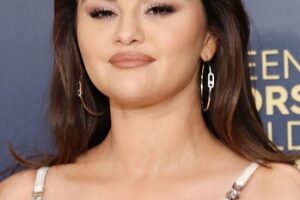 Selena Gomez – Elegant Long Curled Hairstyle (2024) – 30th Annual Screen Actors Guild Awards