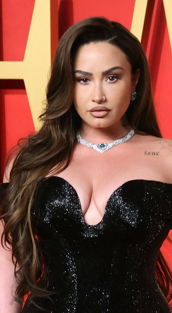 Demi Lovato - All Hollywood Glam Hairstyle (2024) - [Hairstylist: Cesar Deleon Ramirez] - 20240310